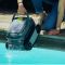 Robot de piscine ou skimmer : quelles différences ?